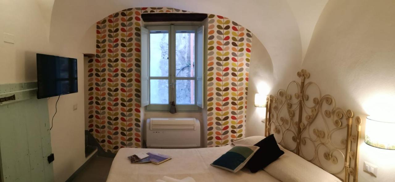 Hotel Casa Pagiò Bosa Esterno foto