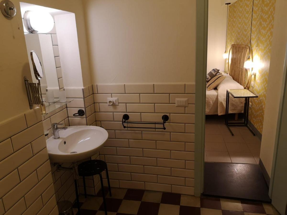 Hotel Casa Pagiò Bosa Esterno foto